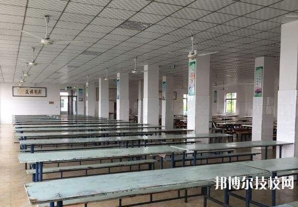 蘭溪江南職業(yè)技術學校2020年招生辦聯系電話