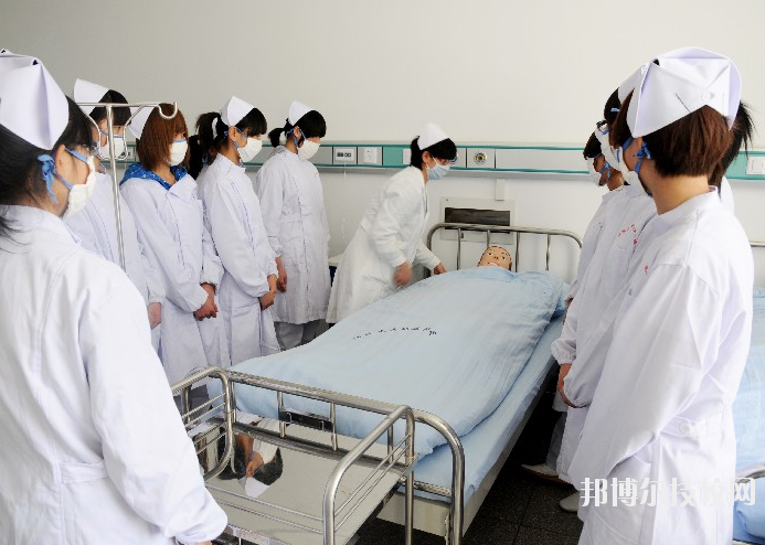 重慶第三衛(wèi)生學校怎么樣、好不好