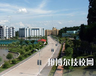 重慶益民技工學校2020年報名條件、招生要求、招生對象