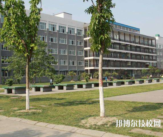 重慶紡織技工學校2020年報名條件、招生要求、招生對象