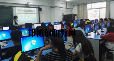 天水電子信息工程職業(yè)學(xué)校2020年學(xué)費(fèi)、收費(fèi)多少
