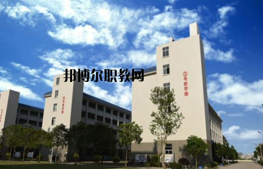 化州職業(yè)技術(shù)學(xué)校2020年報(bào)名條件、招生要求、招生對(duì)象
