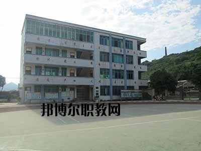 貴州羅甸中等職業(yè)學校2020年報名條件、招生要求、招生對象