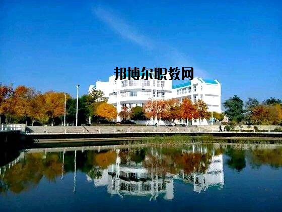 利川民族中等職業(yè)技術(shù)學(xué)校2020年報名條件、招生要求、招生對象