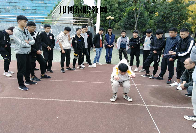 勉縣職業(yè)教育中心2020年報名條件、招生要求、招生對象 
