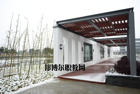 江蘇高港中等專業(yè)學(xué)校怎么樣、好不好
