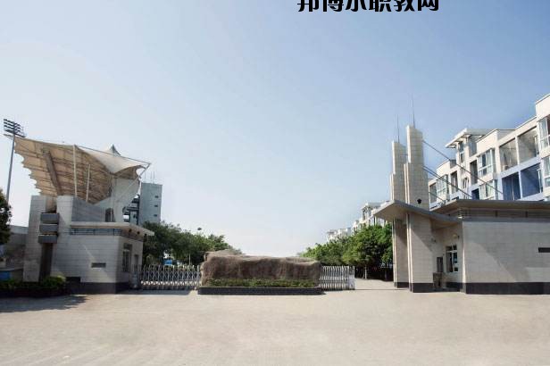 咸豐中等職業(yè)技術學校2020年報名條件、招生要求、招生對象