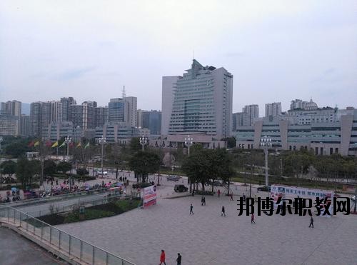 達(dá)州中醫(yī)學(xué)校2020年報(bào)名條件、招生要求、招生對(duì)象