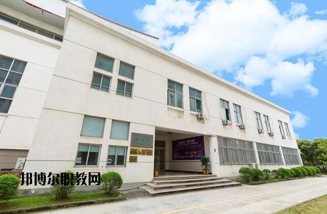 平陽(yáng)縣職業(yè)教育中心2020年招生辦聯(lián)系電話(huà)