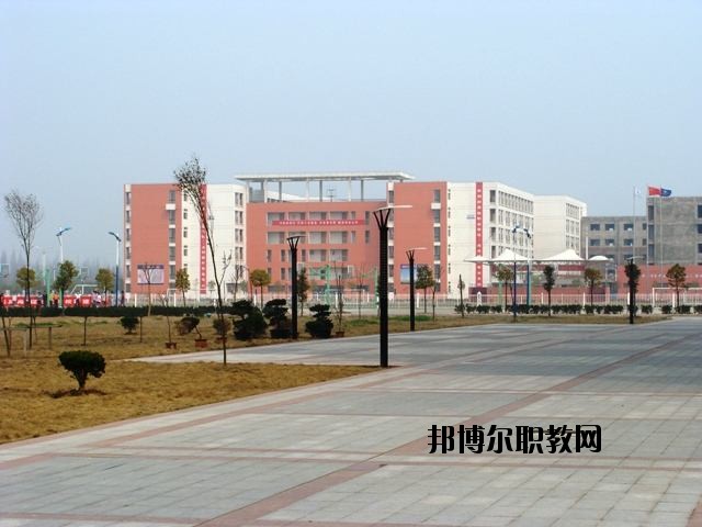 崇仁職業(yè)教育中心2020年報(bào)名條件、招生要求、招生對(duì)象 