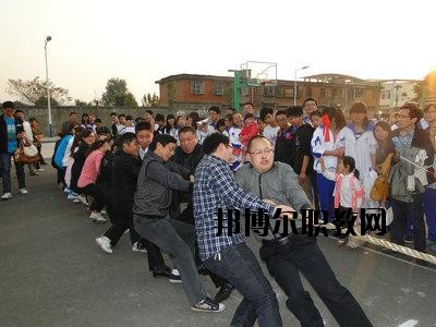 閬中師范學(xué)校2020年報名條件、招生要求、招生對象