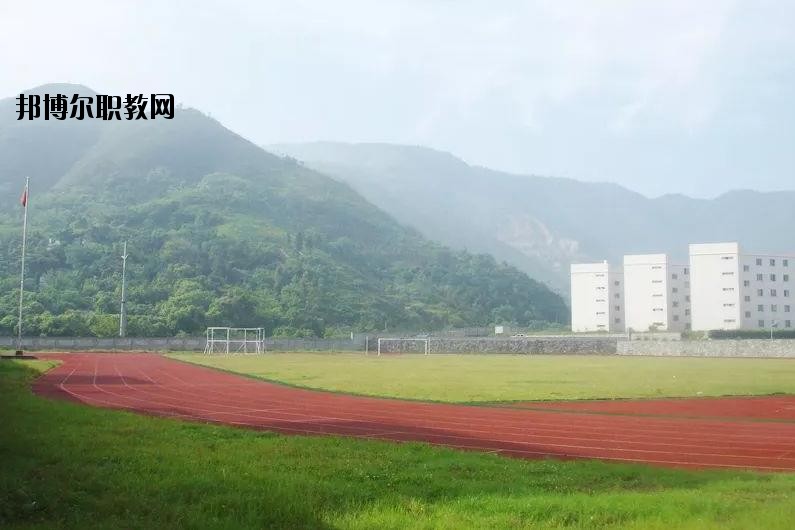 玉環(huán)中等職業(yè)技術(shù)學校2020年報名條件、招生要求、招生對象