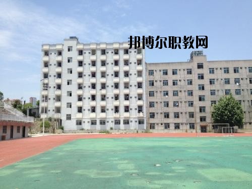 貴州省電子工業(yè)學(xué)校2020年報(bào)名條件、招生要求、招生對(duì)象