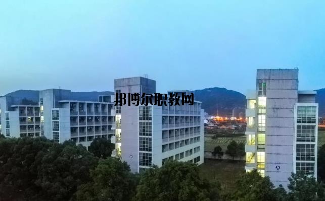 平陽縣職業(yè)中等專業(yè)學(xué)校怎么樣，好不好