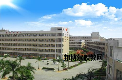 曲靖羅平職業(yè)技術(shù)學(xué)校2020年學(xué)費、收費多少