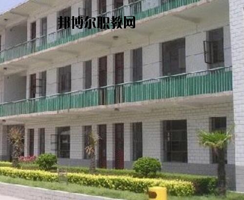 新鄉(xiāng)衛(wèi)生學(xué)校怎么樣、好不好