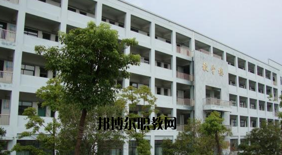 寧波興港職業(yè)高級(jí)中學(xué)2020年報(bào)名條件、招生要求、招生對(duì)象