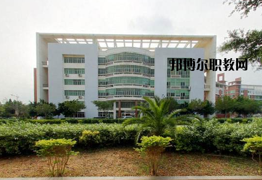 余姚姚江旅游學(xué)校怎么樣，好不好