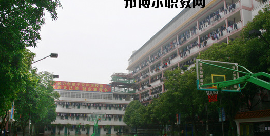 廣西商貿(mào)高級(jí)技工學(xué)校2020年報(bào)名條件、招生要求、招生對(duì)象