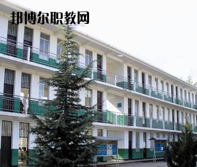 雙柏縣職業(yè)高級中學2020年報名條件、招生要求、招生對象