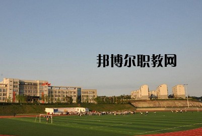 南充理工學(xué)校2020年報名條件、招生要求、招生對象