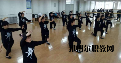蘭州中泰聯(lián)合職業(yè)學校2020年報名條件、招生要求、招生對象