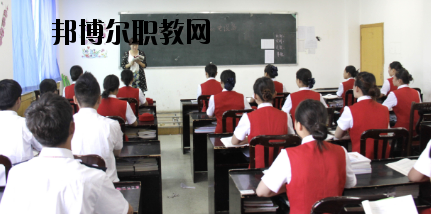 甘肅東方航空高鐵學(xué)校2020年報(bào)名條件、招生要求、招生對象