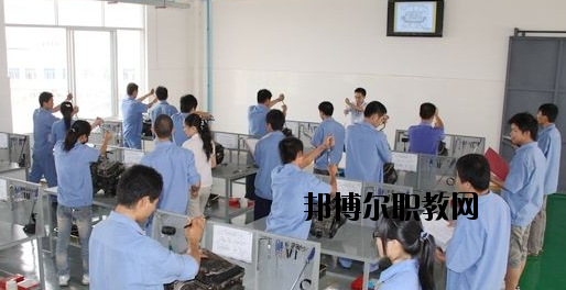 河池交通技工學校2020年報名條件、招生要求、招生對象 
