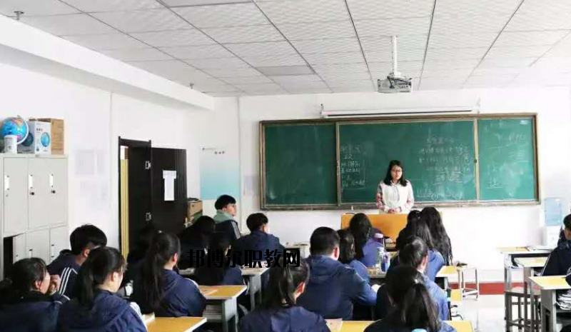 西安藝術(shù)職業(yè)高級(jí)中學(xué)2020年報(bào)名條件、招生要求、招生對(duì)象 