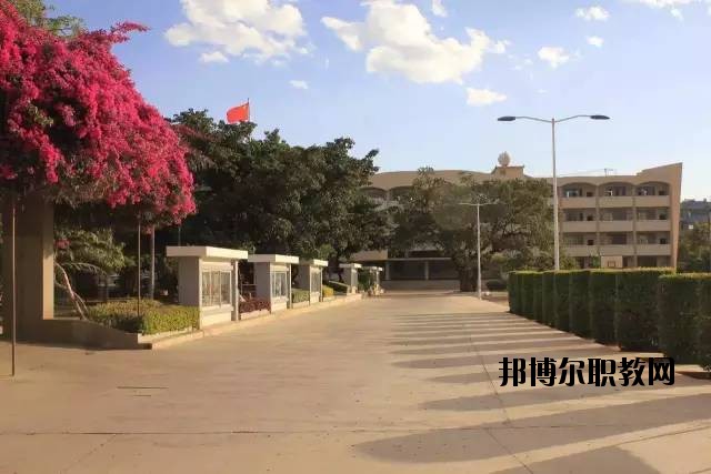 元謀縣職業(yè)高級中學(xué)2020年報名條件、招生要求、招生對象