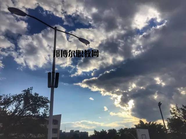 元謀縣職業(yè)高級(jí)中學(xué)怎么樣、好不好