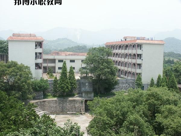 萍鄉(xiāng)電子工業(yè)學(xué)校2020年報名條件、招生要求、招生對象