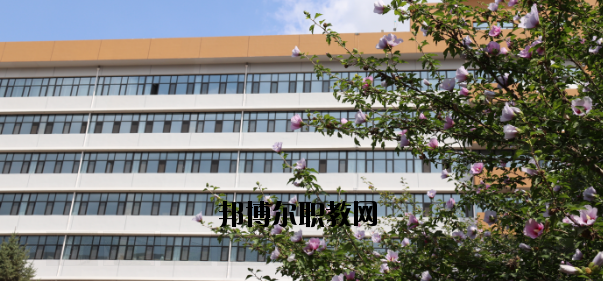甘肅工業(yè)技師學(xué)院怎么樣、好不好