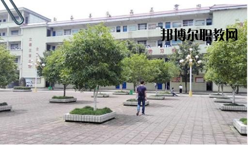 萍鄉(xiāng)福田職業(yè)中學(xué)2020年報(bào)名條件、招生要求、招生對象