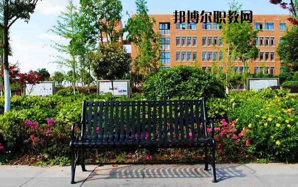 渭南興華職業(yè)學(xué)校2020年報(bào)名條件、招生要求、招生對(duì)象 