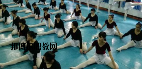 酒泉農(nóng)墾技工學(xué)校2020年學(xué)費(fèi)、收費(fèi)多少