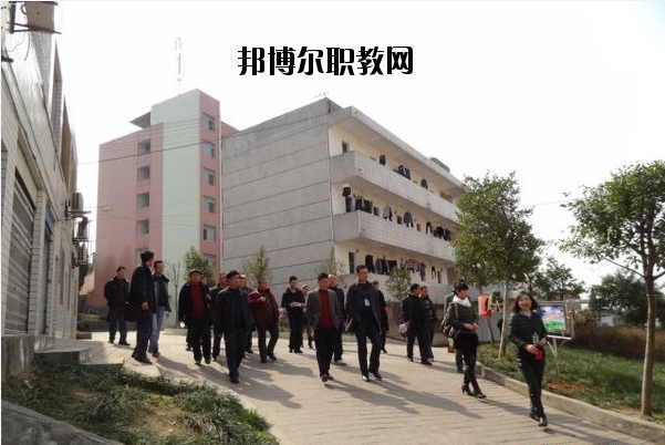 古藺縣大村職業(yè)中學(xué)校2020年報名條件、招生要求、招生對象