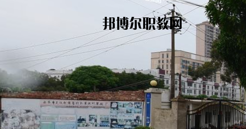 南寧民族歌舞藝術(shù)職業(yè)技術(shù)學(xué)校怎么樣、好不好