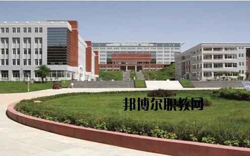 銅仁廣播電視大學(xué)中專部學(xué)校怎么樣、好不好