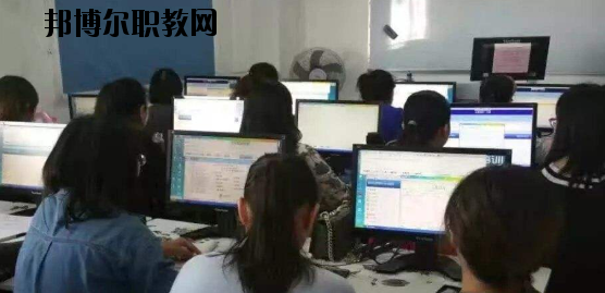 梧州機(jī)電技工學(xué)校2020年報(bào)名條件、招生要求、招生對(duì)象 