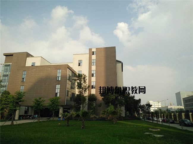 四川省自貢倍樂職業(yè)技術(shù)學校2020年報名條件、招生要求、招生對象