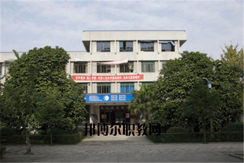 四川瀘州天星影視藝術(shù)學(xué)校2020年報(bào)名條件、招生要求、招生對(duì)象