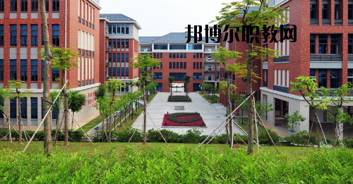 東莞輕工業(yè)學校2020年報名條件、招生要求、招生對象
