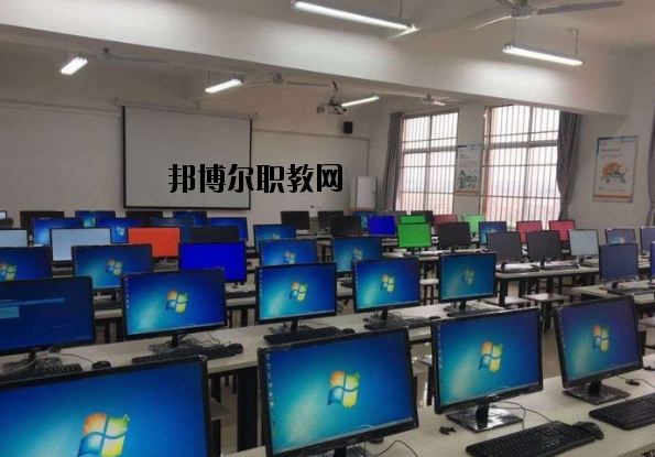 安義職業(yè)技術學校2020年報名條件、招生要求、招生對象