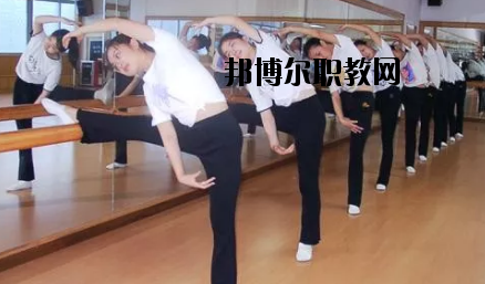 武威遠(yuǎn)博技工學(xué)校2020年學(xué)費(fèi)、收費(fèi)多少