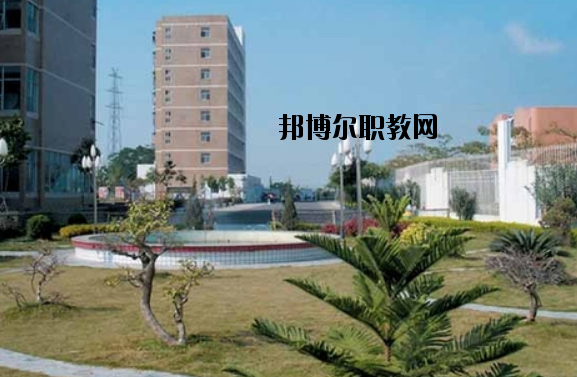 汕頭工藝美術(shù)學(xué)校2020年有哪些專(zhuān)業(yè)