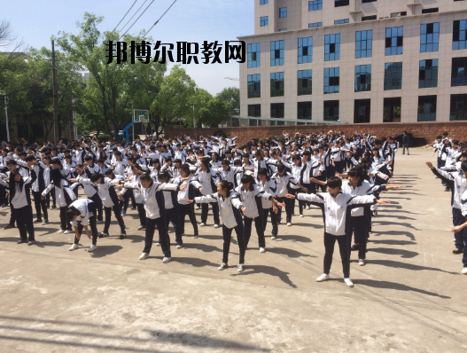 鷹潭工業(yè)中等專業(yè)學(xué)校2020年報(bào)名條件、招生要求、招生對象
