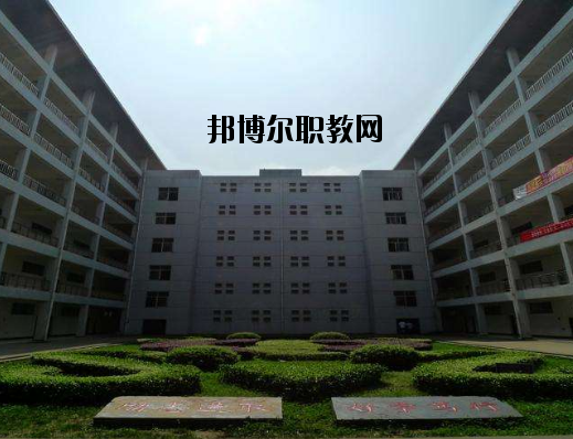 江西南昌城市建設(shè)學(xué)院2020年報(bào)名條件、招生要求、招生對(duì)象