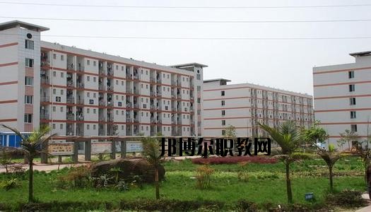 四川機(jī)電技術(shù)學(xué)校2020年報(bào)名條件、招生要求、招生對(duì)象