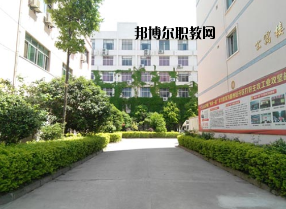 贛州光華職業(yè)技術(shù)學(xué)校2020年報(bào)名條件、招生要求、招生對(duì)象